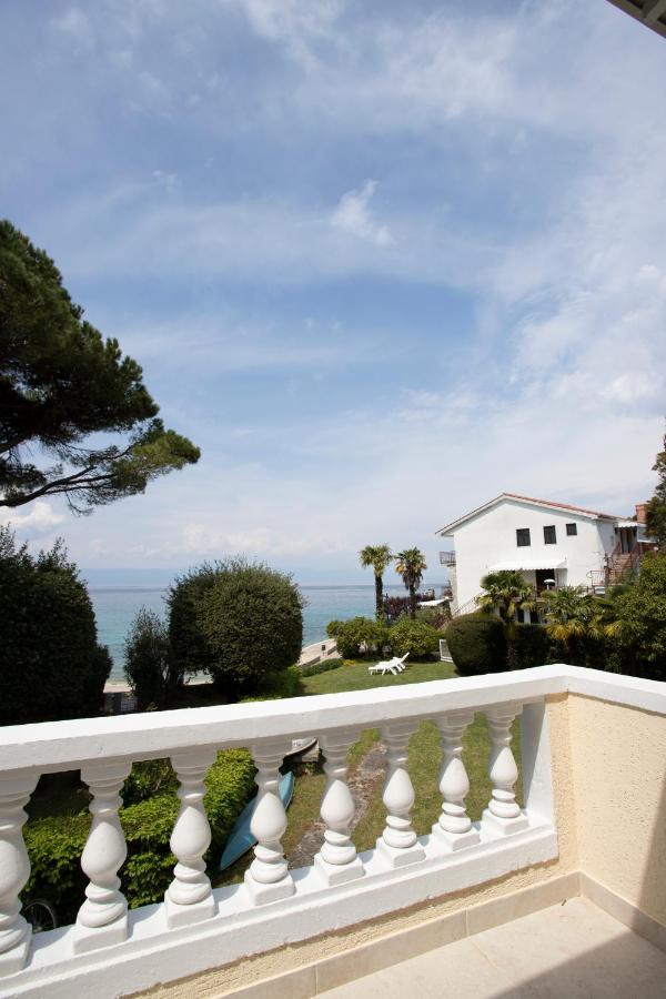 Luxury Mantinela Apartment Malinska Exterior photo